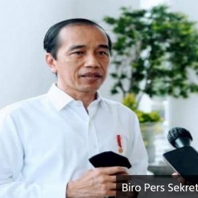 Untuk Kekebalan Komunal di DKI, Jokowi Minta Anies Tuntaskan 100 Ribu Vaksin/Hari 